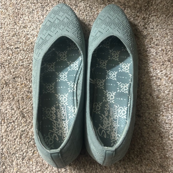 Skechers grace wedge slip on shoes - Picture 8 of 8